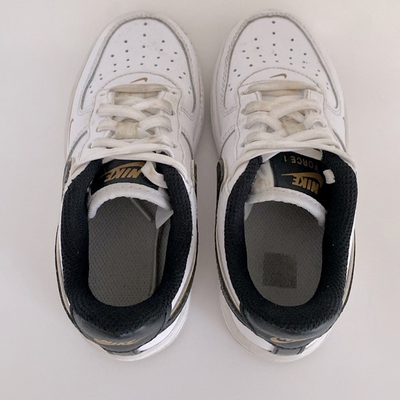 Nike Air Force 1 Kids Sneakers - Picture 5 of 7